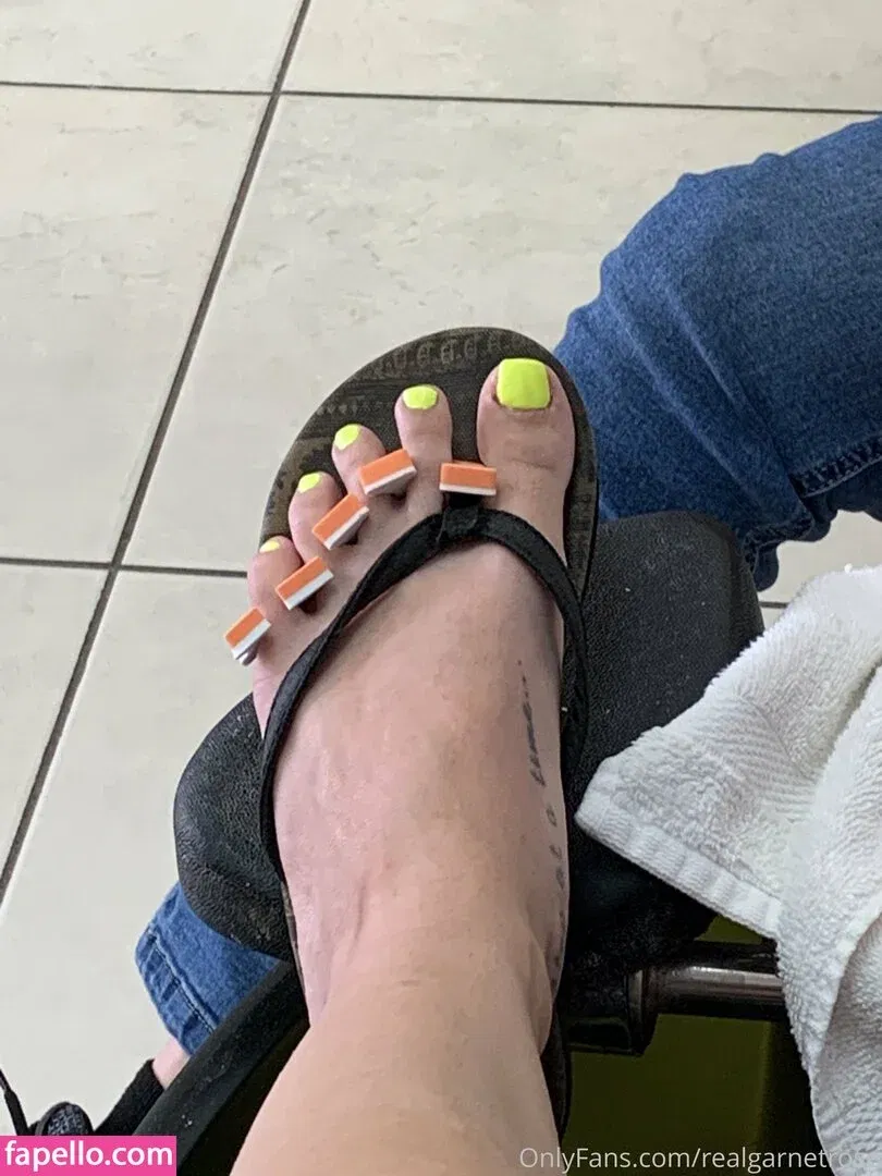 garnets.and.roses / realgarnetrose Onlyfans Photo Gallery 