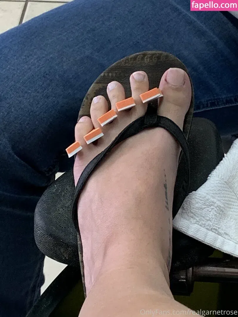 garnets.and.roses / realgarnetrose Onlyfans Photo Gallery 