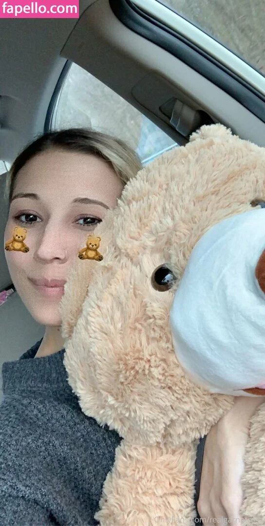 garnets.and.roses / realgarnetrose Onlyfans Photo Gallery 