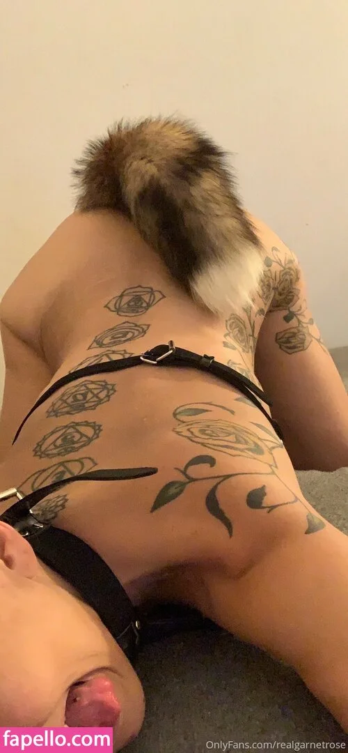 garnets.and.roses / realgarnetrose Onlyfans Photo Gallery 