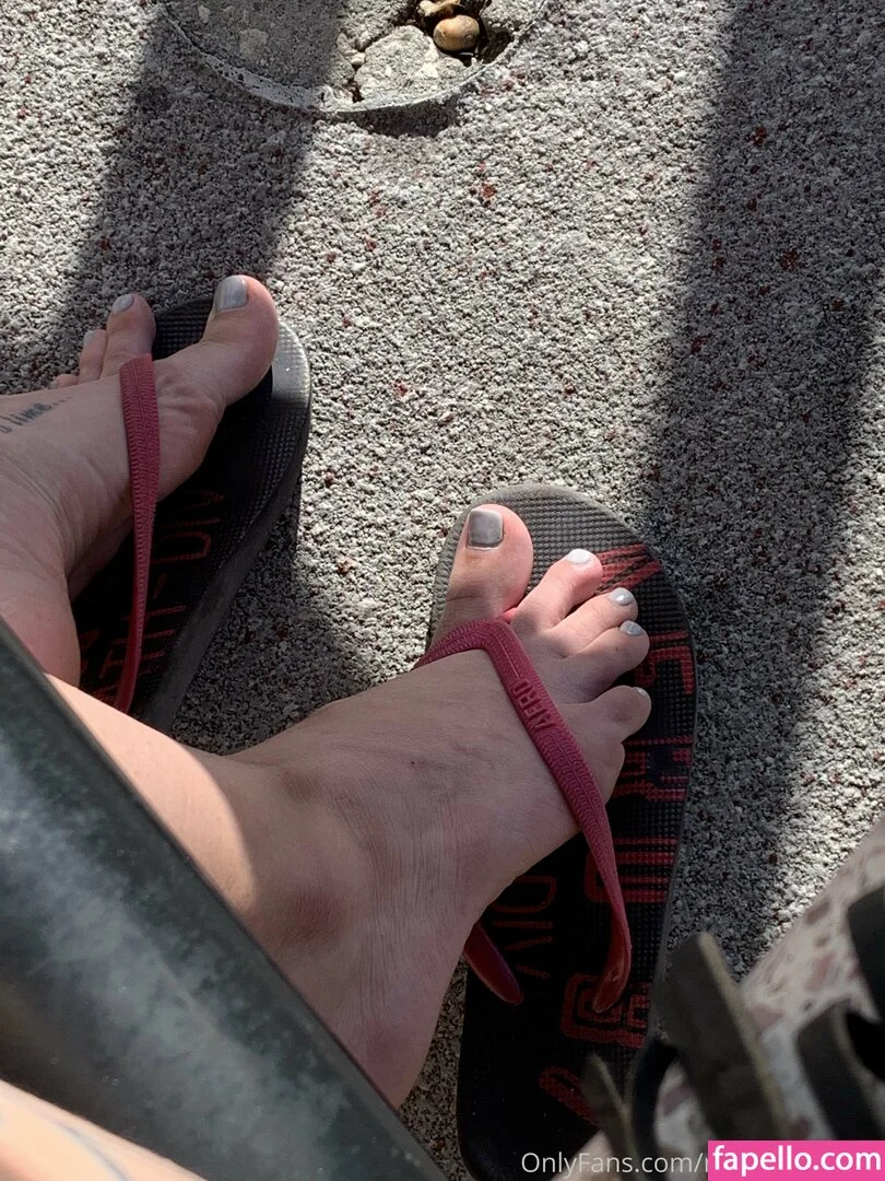 garnets.and.roses / realgarnetrose Onlyfans Photo Gallery 