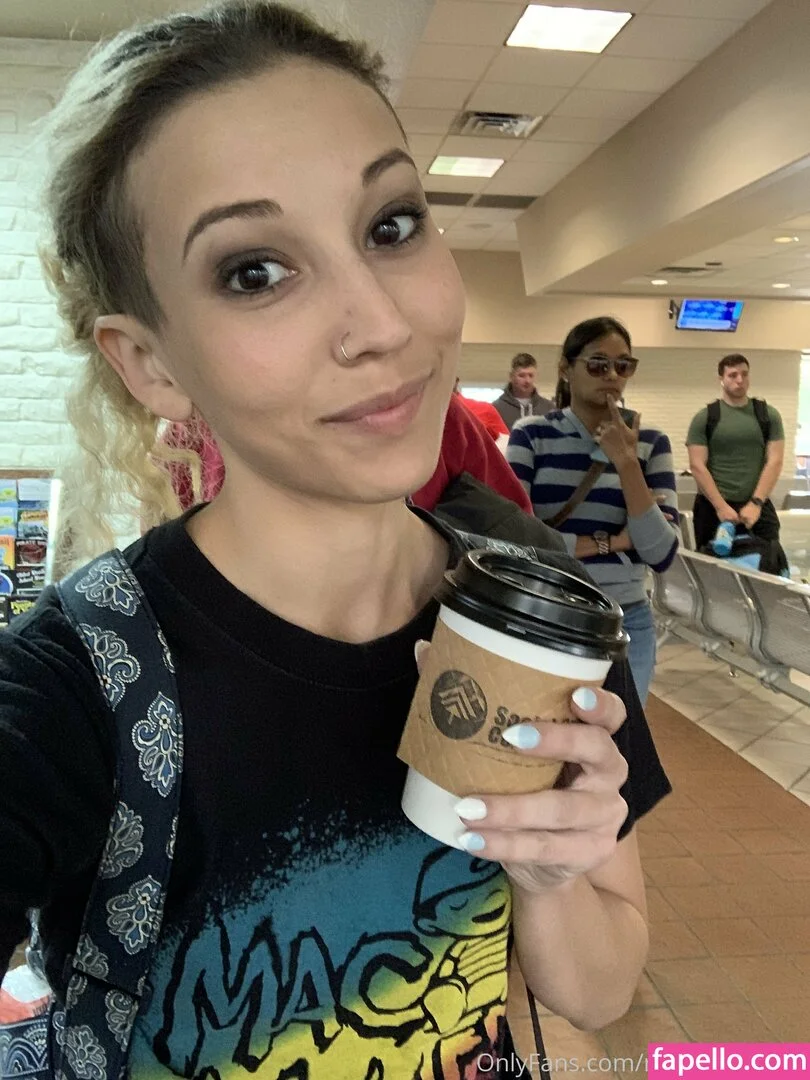 garnets.and.roses / realgarnetrose Onlyfans Photo Gallery 