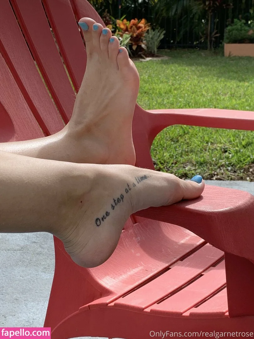 garnets.and.roses / realgarnetrose Onlyfans Photo Gallery 