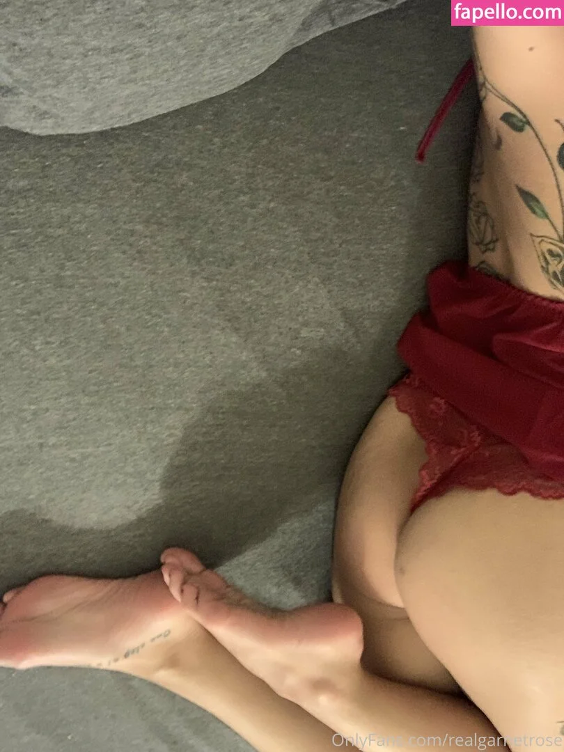 garnets.and.roses / realgarnetrose Onlyfans Photo Gallery 