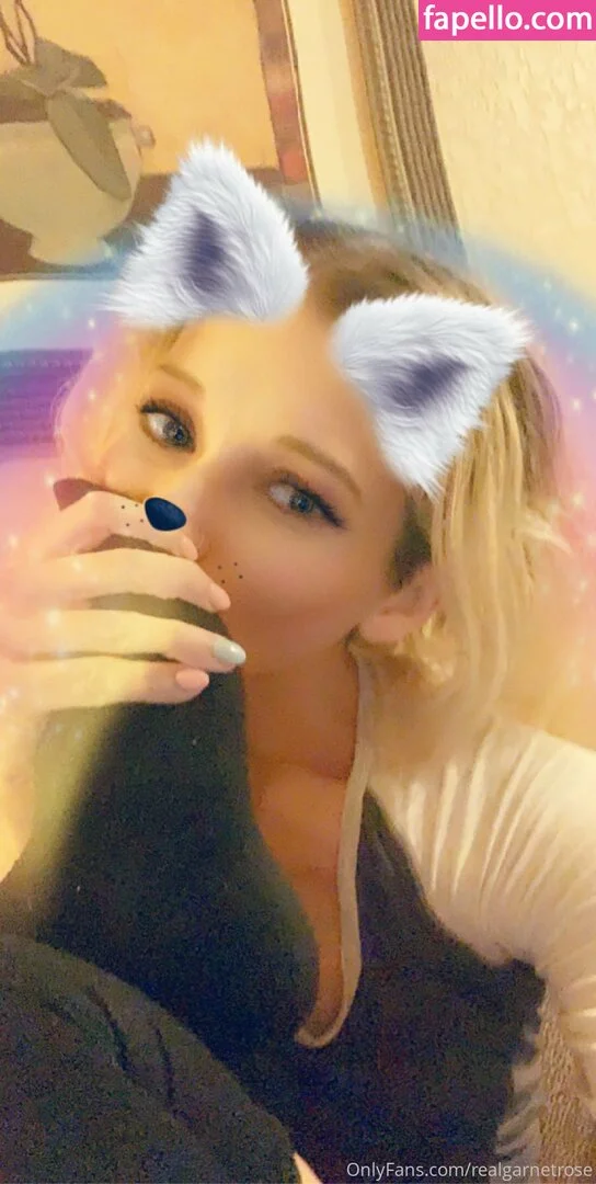 garnets.and.roses / realgarnetrose Onlyfans Photo Gallery 