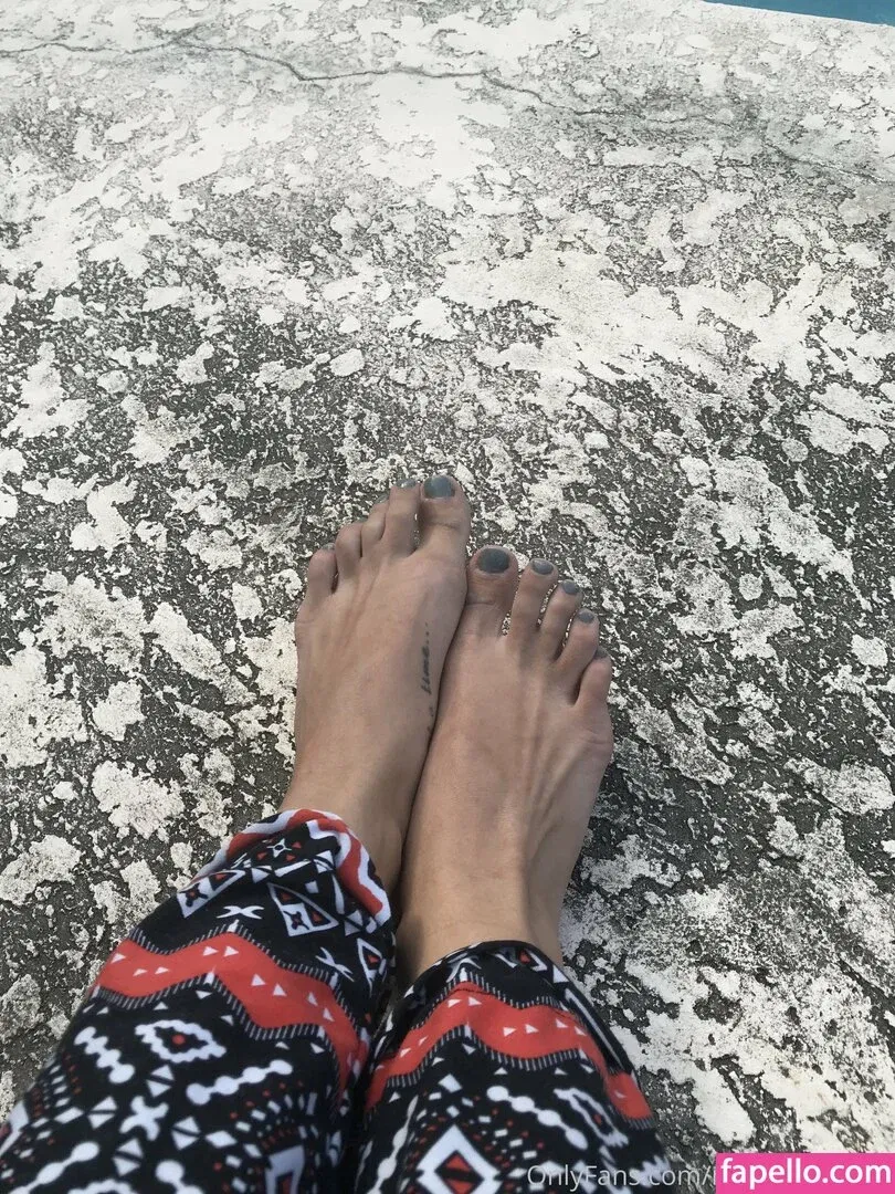 garnets.and.roses / realgarnetrose Onlyfans Photo Gallery 