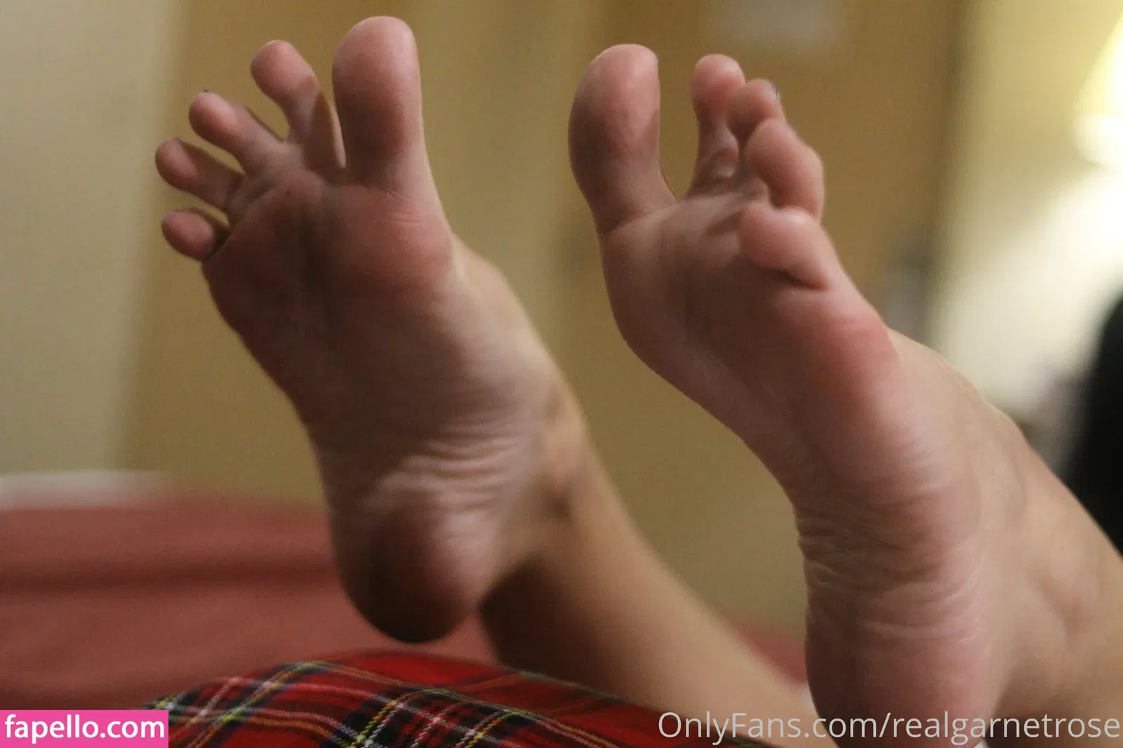 garnets.and.roses / realgarnetrose Onlyfans Photo Gallery 