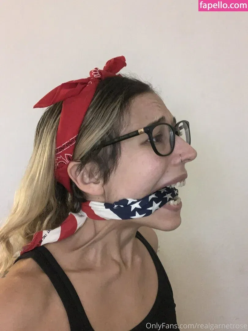 garnets.and.roses / realgarnetrose Onlyfans Photo Gallery 