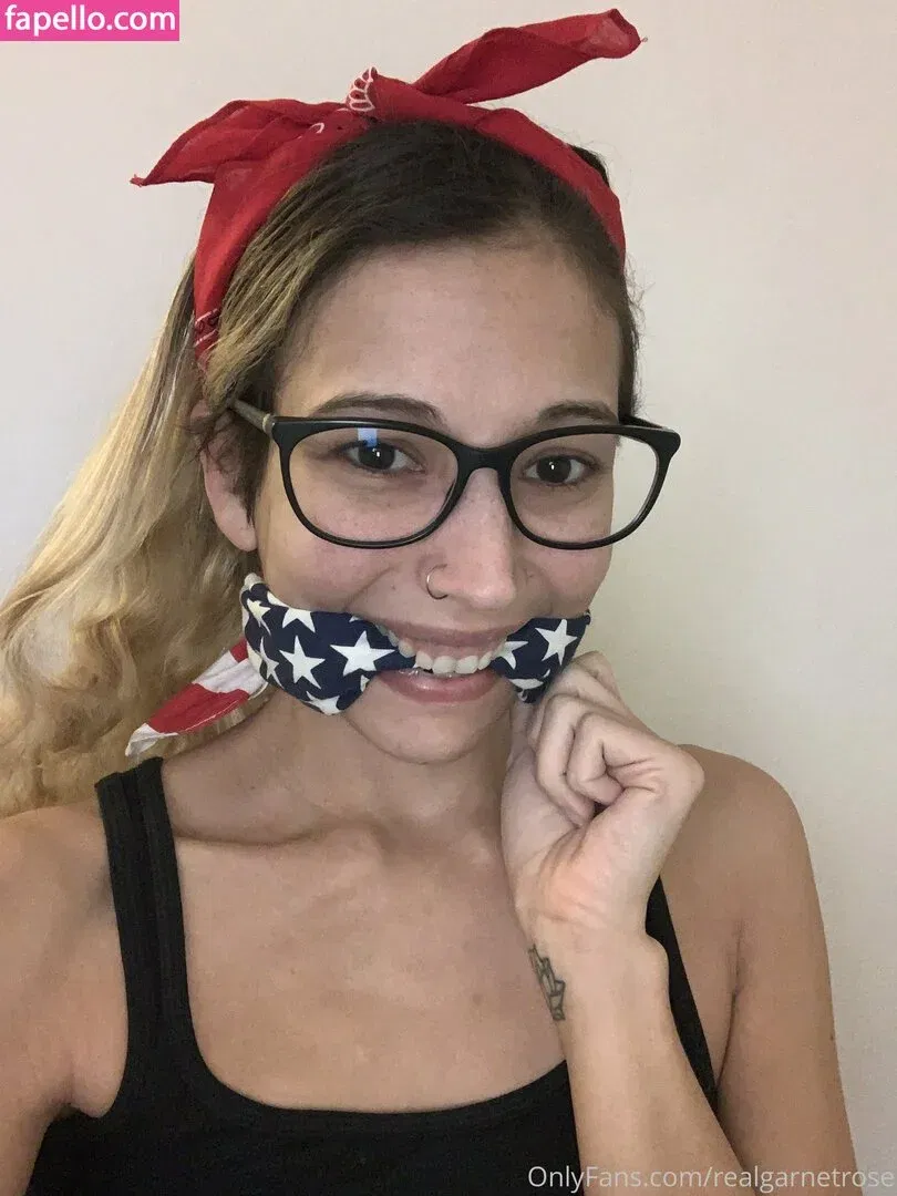 garnets.and.roses / realgarnetrose Onlyfans Photo Gallery 