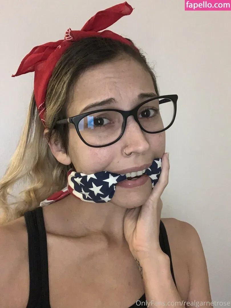 garnets.and.roses / realgarnetrose Onlyfans Photo Gallery 