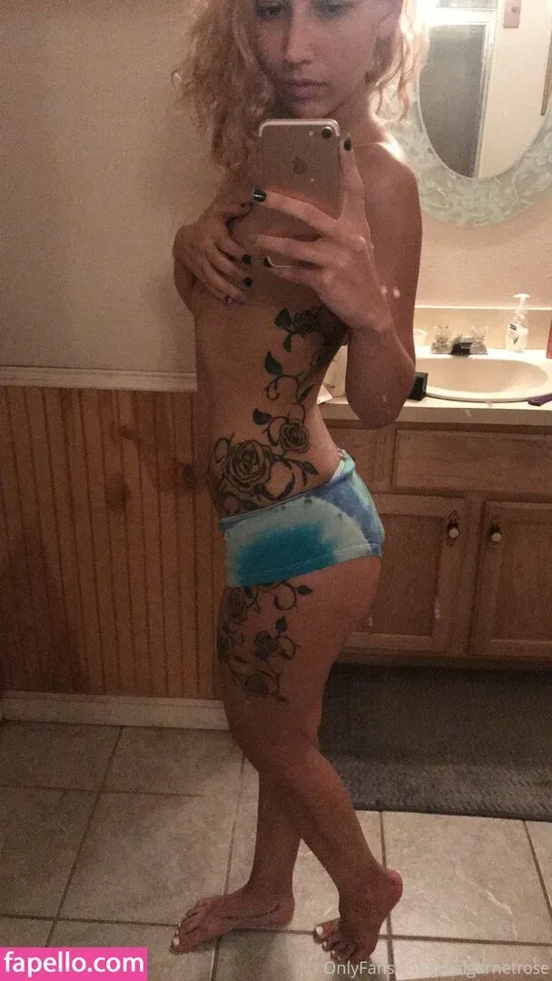 garnets.and.roses / realgarnetrose Onlyfans Photo Gallery 