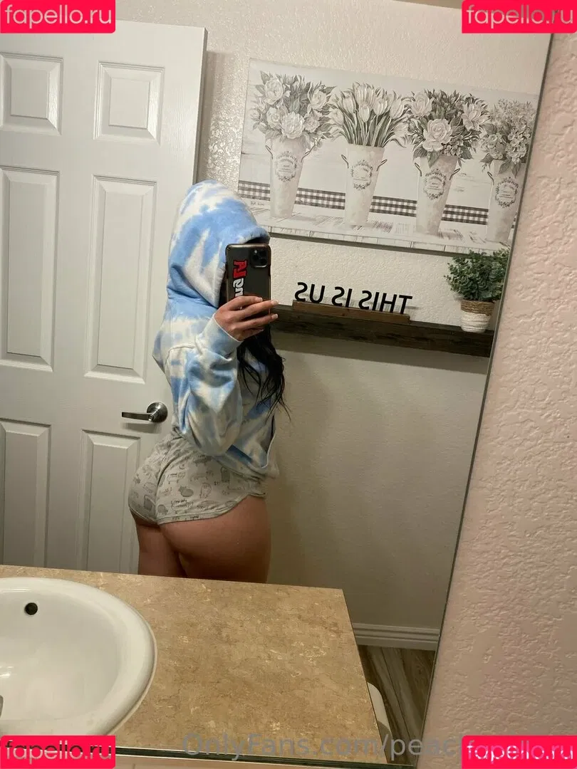 Jasminponceee / Peachyyleoo / peachyytown Onlyfans Photo Gallery 