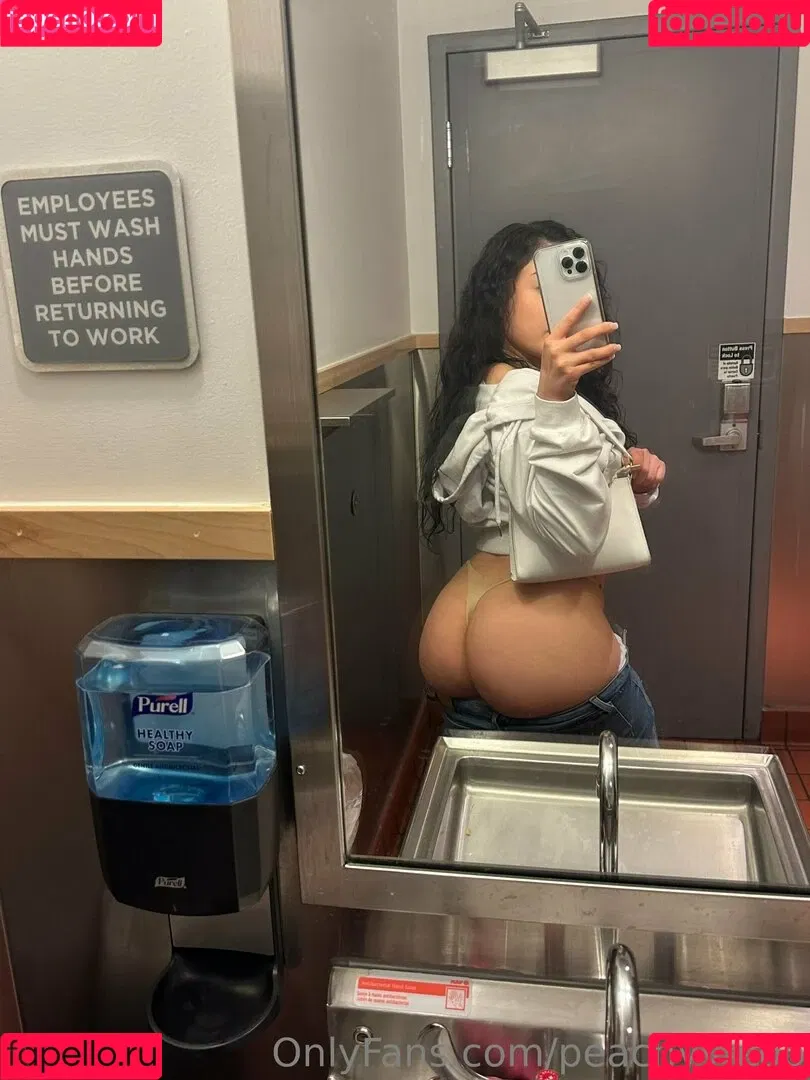 Jasminponceee / Peachyyleoo / peachyytown Onlyfans Photo Gallery 