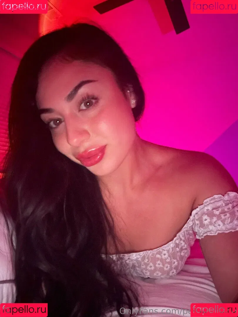 Jasminponceee / Peachyyleoo / peachyytown Onlyfans Photo Gallery 
