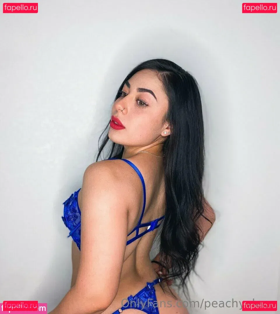 Jasminponceee / Peachyyleoo / peachyytown Onlyfans Photo Gallery 