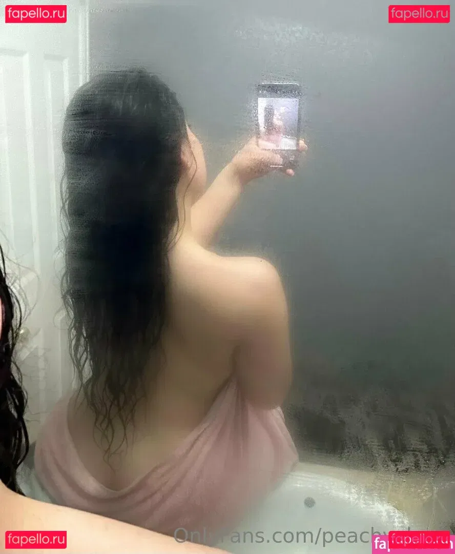 Jasminponceee / Peachyyleoo / peachyytown Onlyfans Photo Gallery 