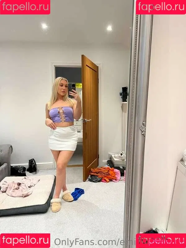 Emily Brooke / emilybrooke / emilybrookeuk Onlyfans Photo Gallery 