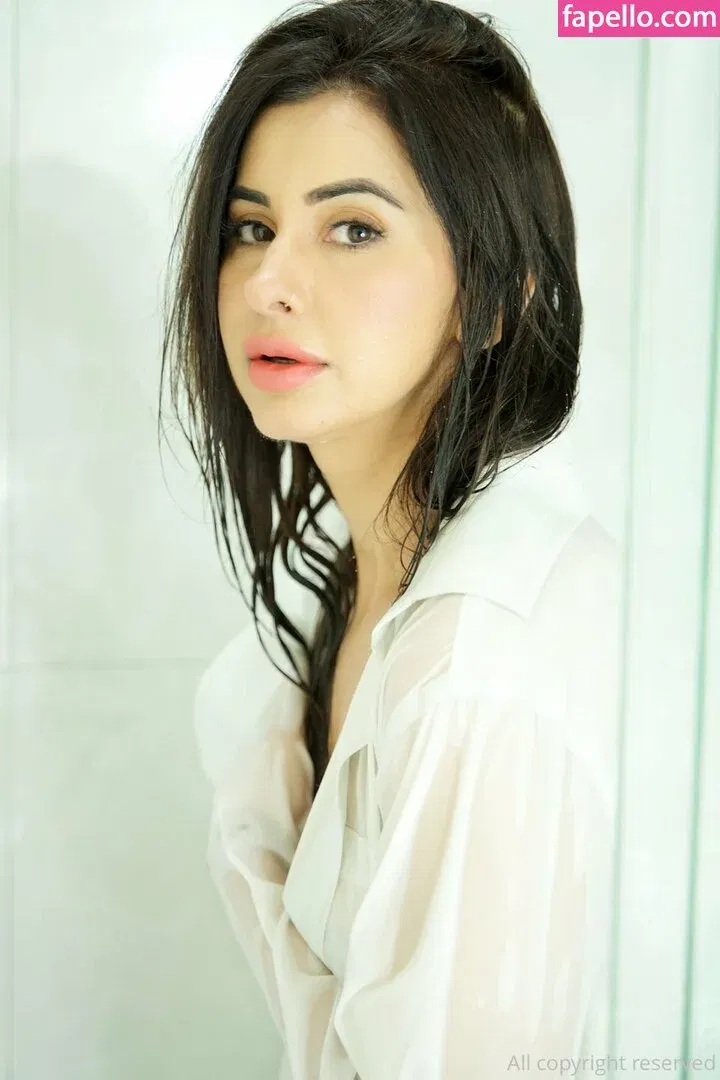 Meetii Kalher Onlyfans Photo Gallery 