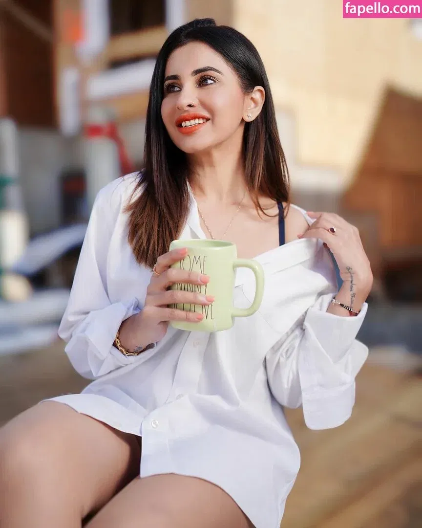 Meetii Kalher Onlyfans Photo Gallery 