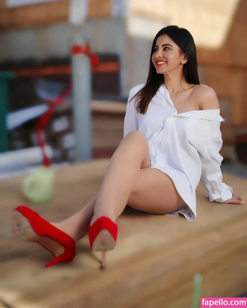 Meetii Kalher Onlyfans Photo Gallery 