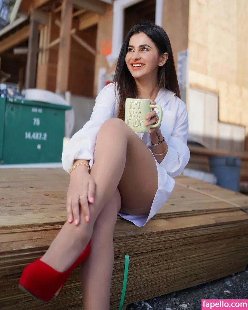 Meetii Kalher Onlyfans Photo Gallery 