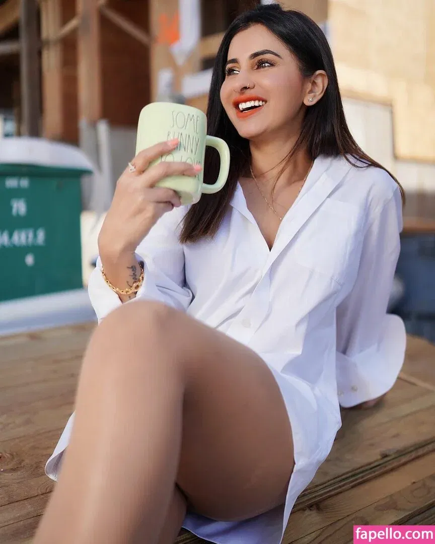 Meetii Kalher Onlyfans Photo Gallery 