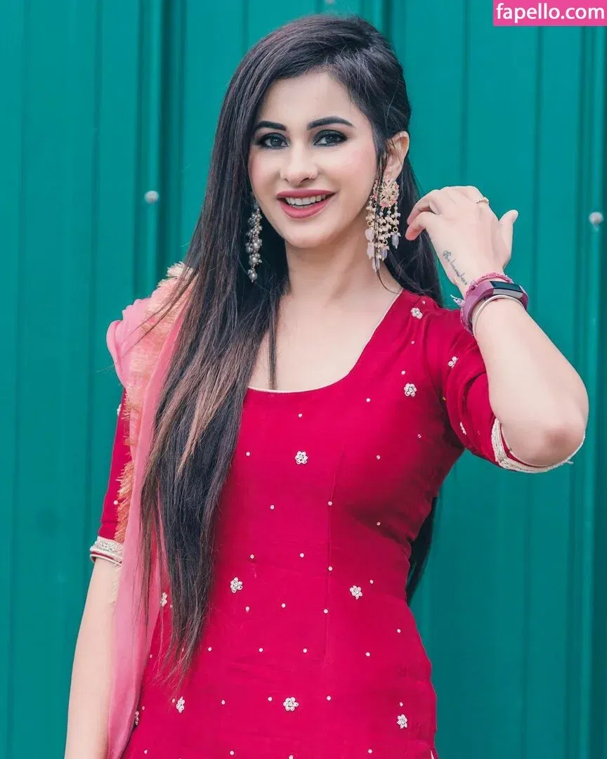 Meetii Kalher Onlyfans Photo Gallery 