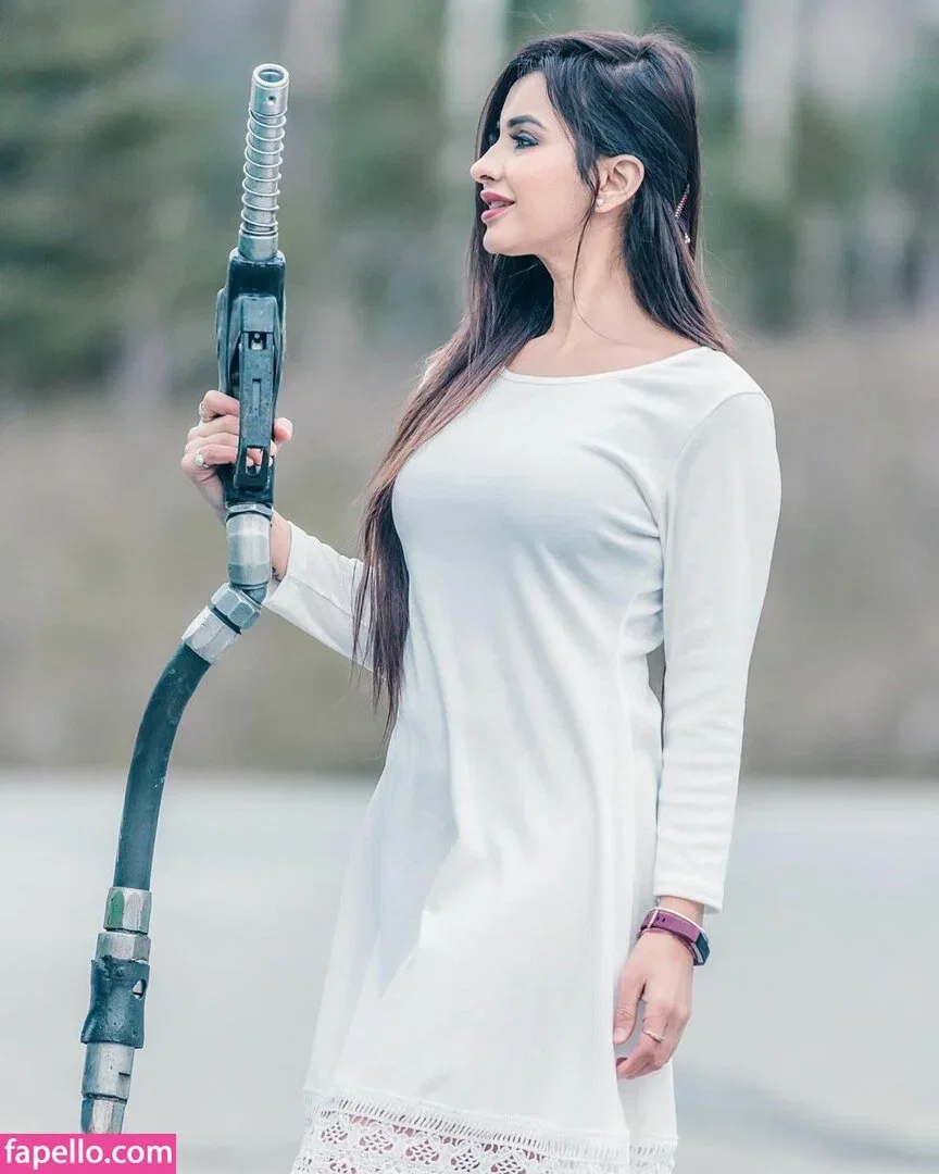 Meetii Kalher Onlyfans Photo Gallery 