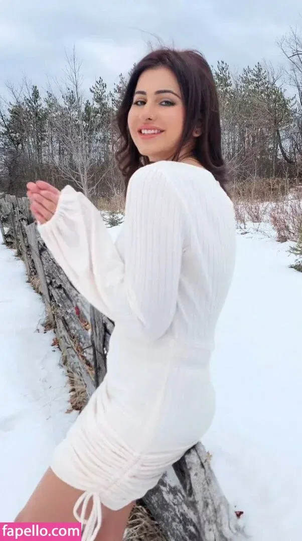 Meetii Kalher Onlyfans Photo Gallery 