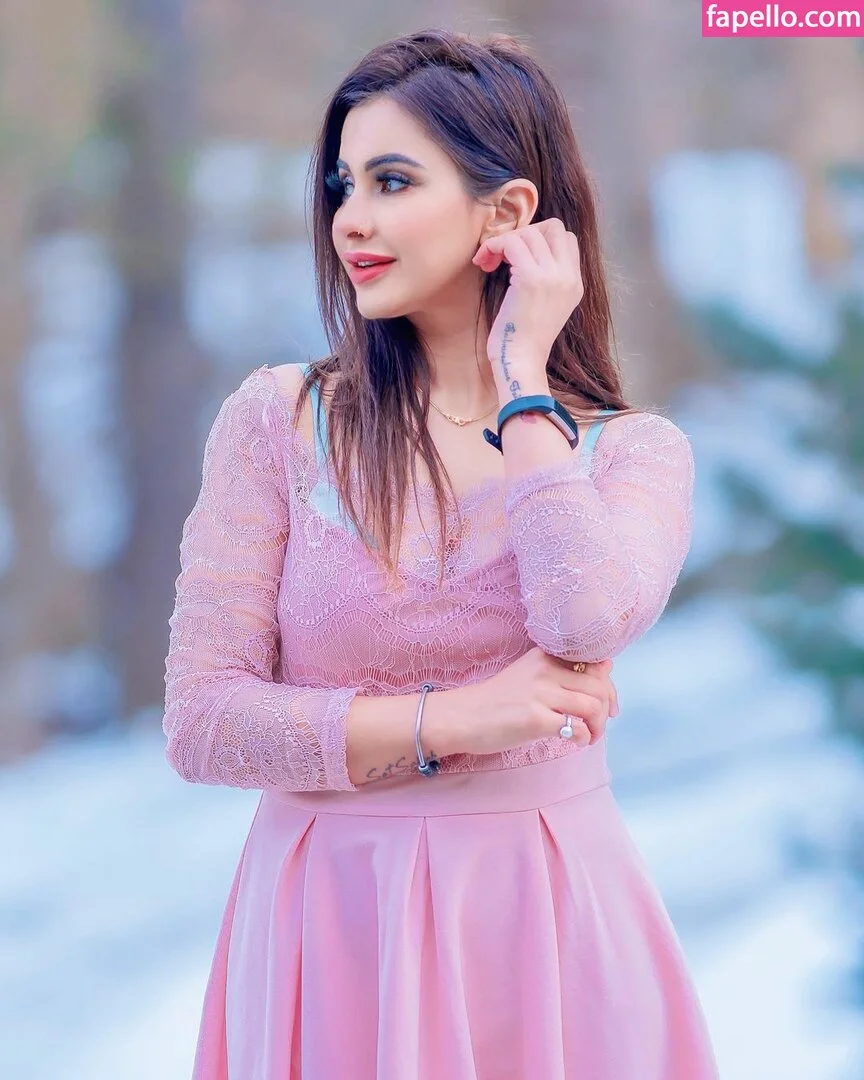 Meetii Kalher Onlyfans Photo Gallery 