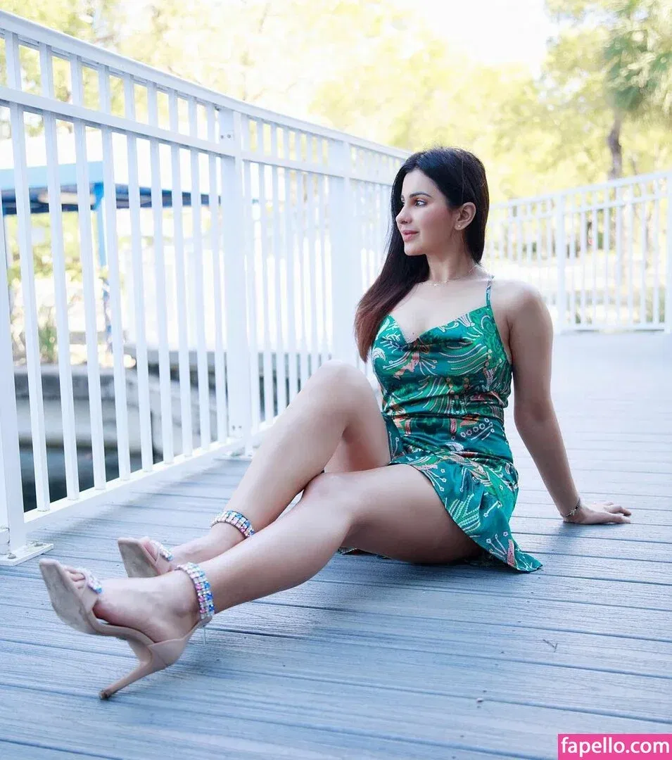 Meetii Kalher Onlyfans Photo Gallery 