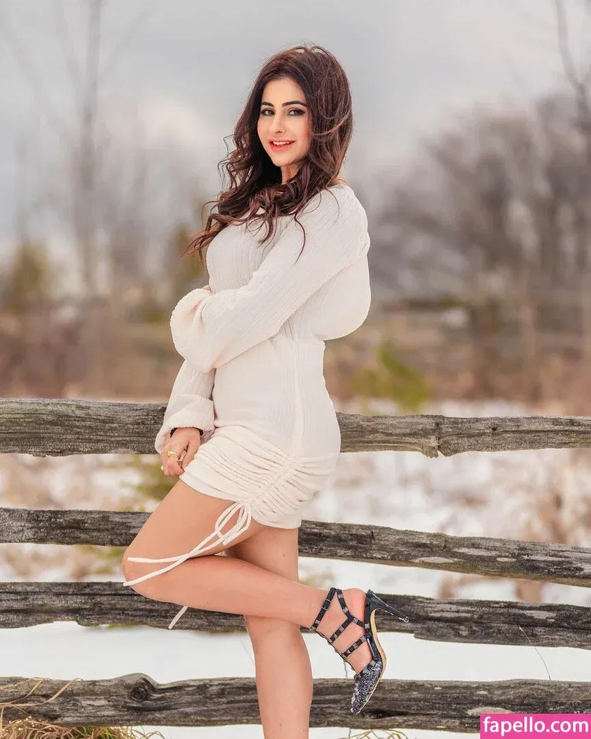 Meetii Kalher Onlyfans Photo Gallery 