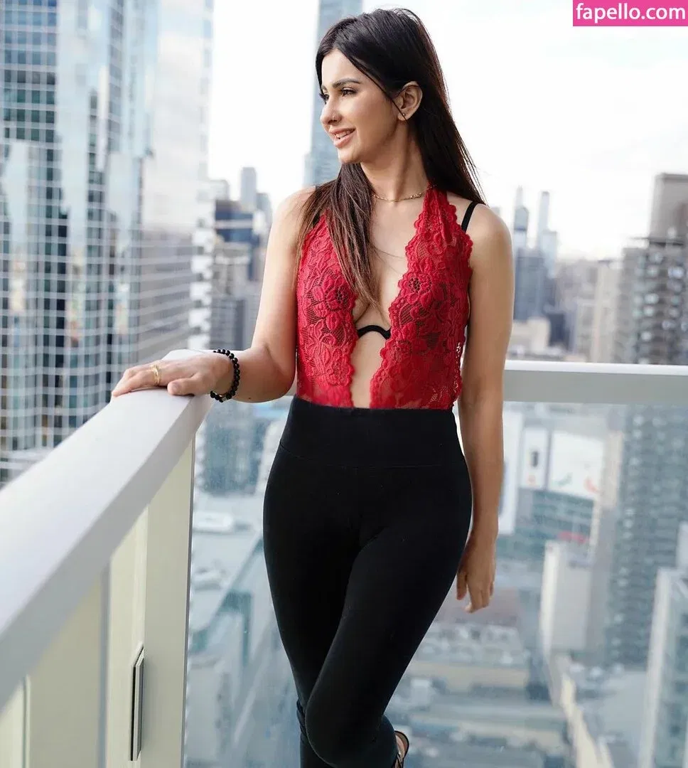 Meetii Kalher Onlyfans Photo Gallery 