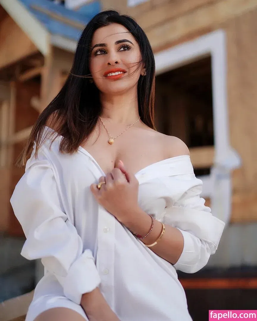 Meetii Kalher Onlyfans Photo Gallery 