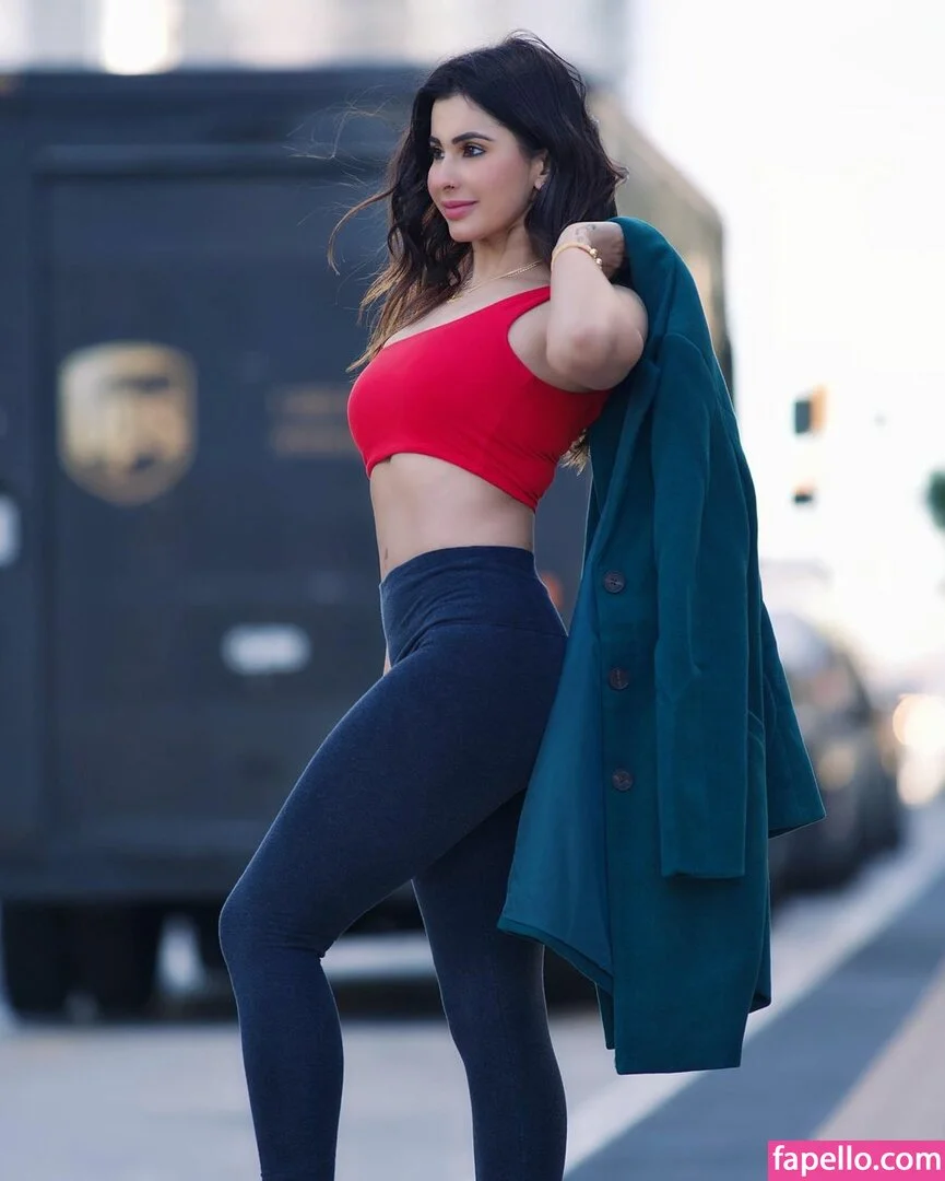 Meetii Kalher Onlyfans Photo Gallery 