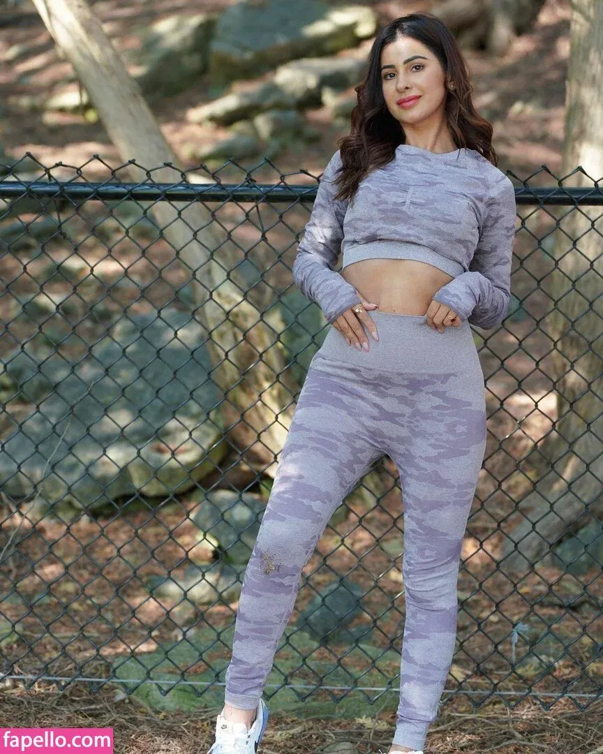 Meetii Kalher Onlyfans Photo Gallery 