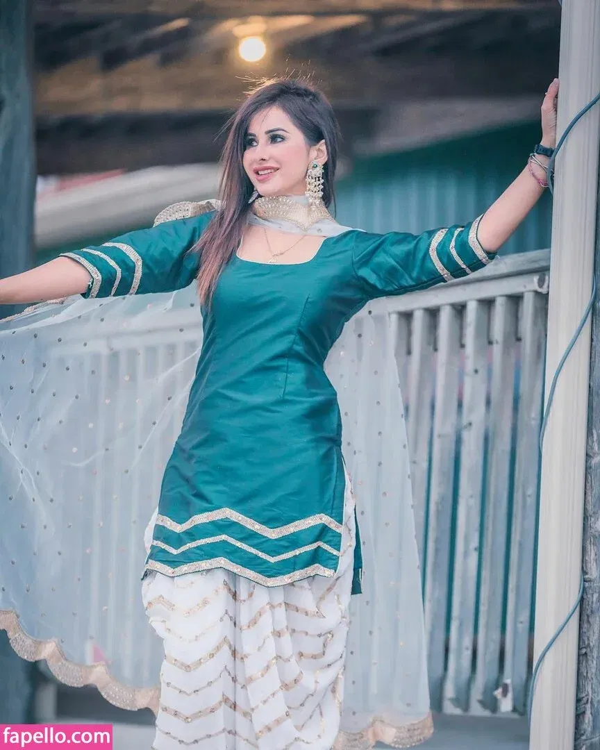 Meetii Kalher Onlyfans Photo Gallery 