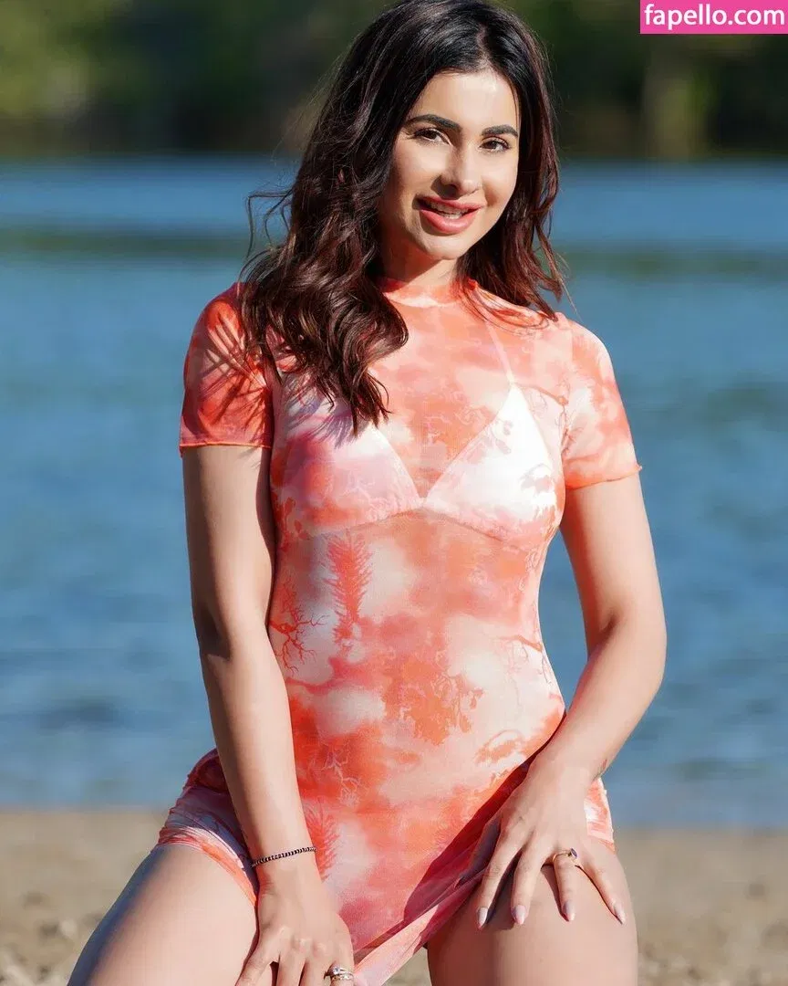 Meetii Kalher Onlyfans Photo Gallery 