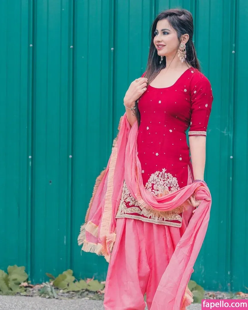 Meetii Kalher Onlyfans Photo Gallery 