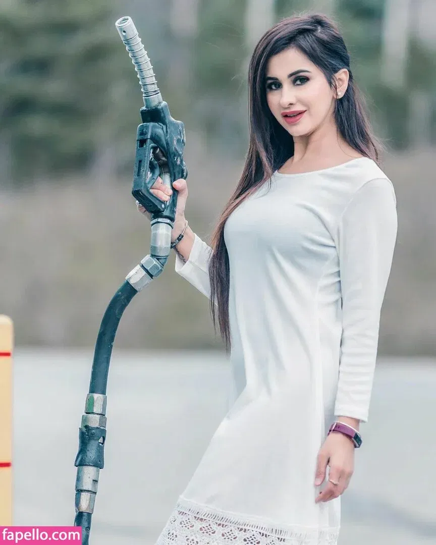 Meetii Kalher Onlyfans Photo Gallery 