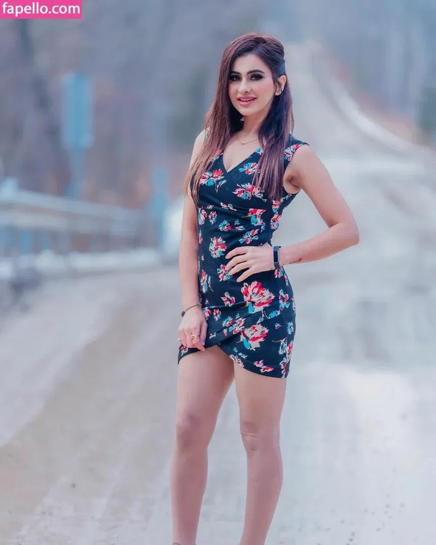 Meetii Kalher Onlyfans Photo Gallery 