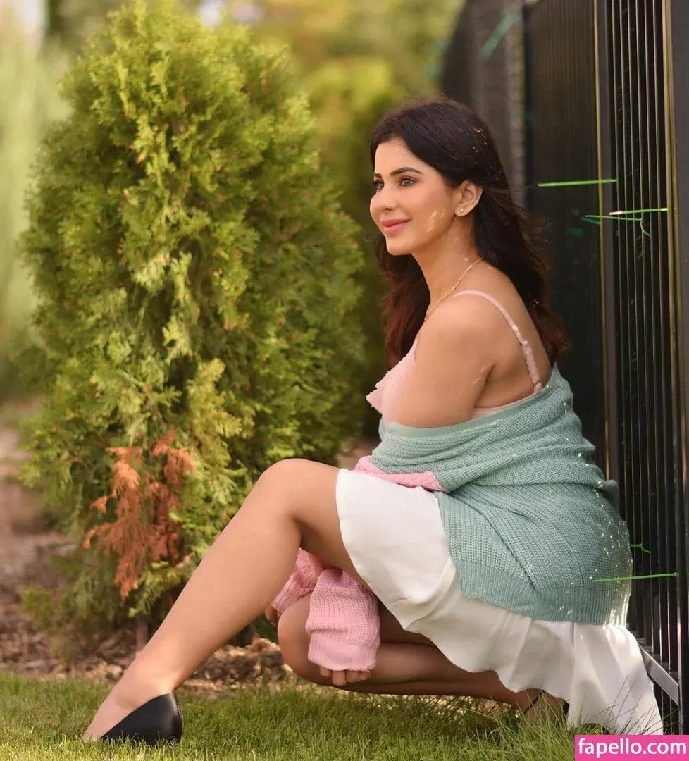 Meetii Kalher Onlyfans Photo Gallery 