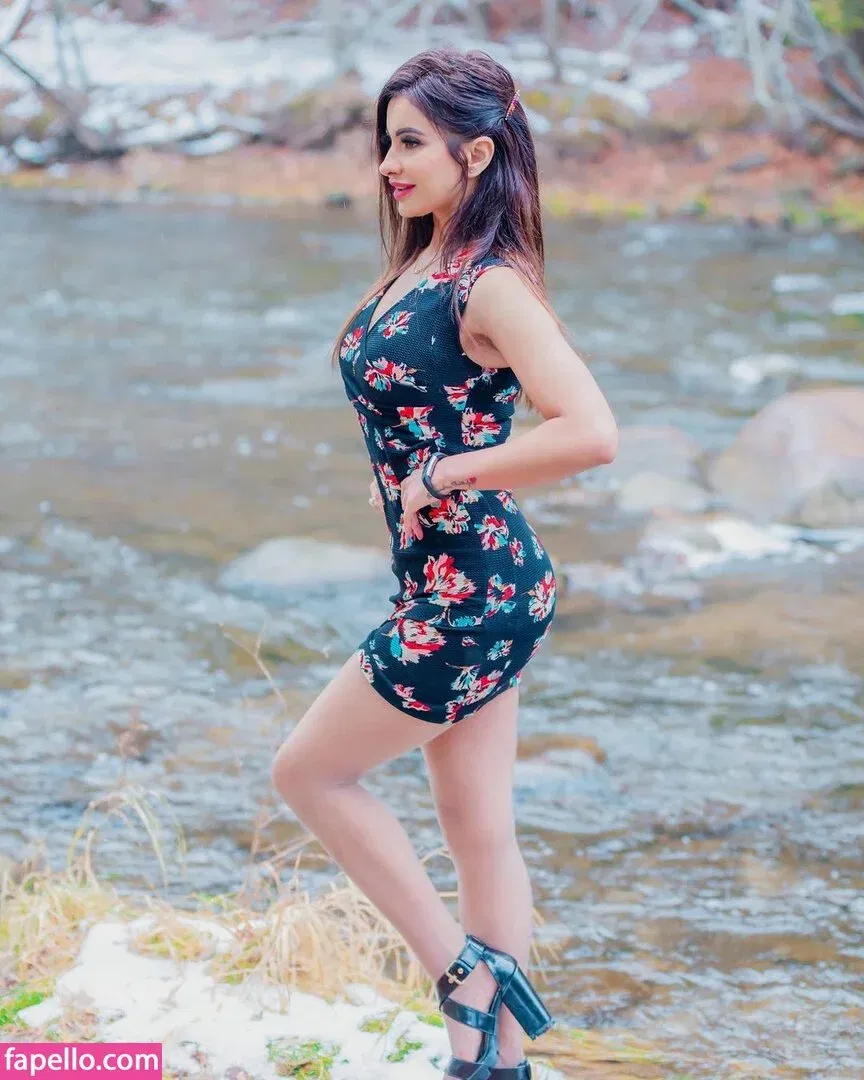 Meetii Kalher Onlyfans Photo Gallery 