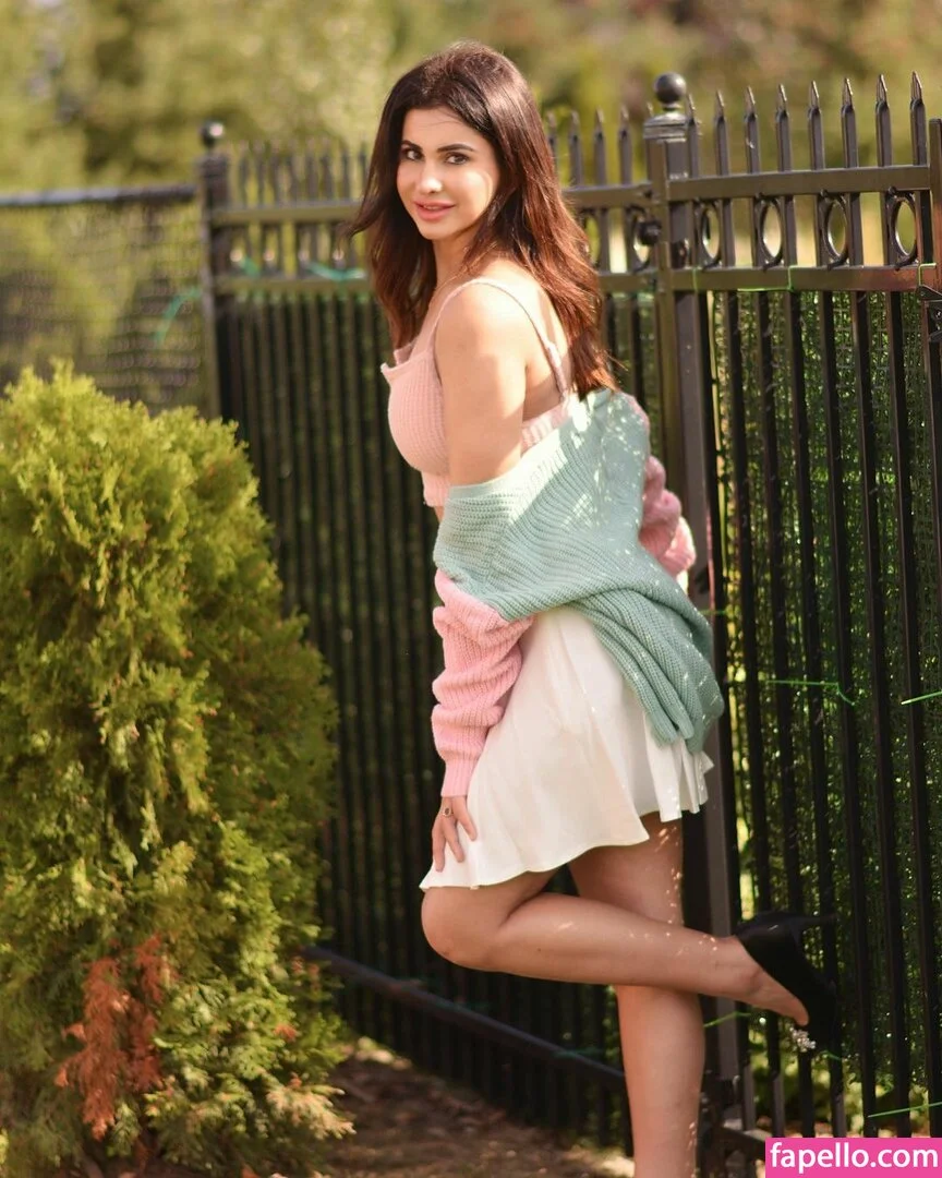 Meetii Kalher Onlyfans Photo Gallery 