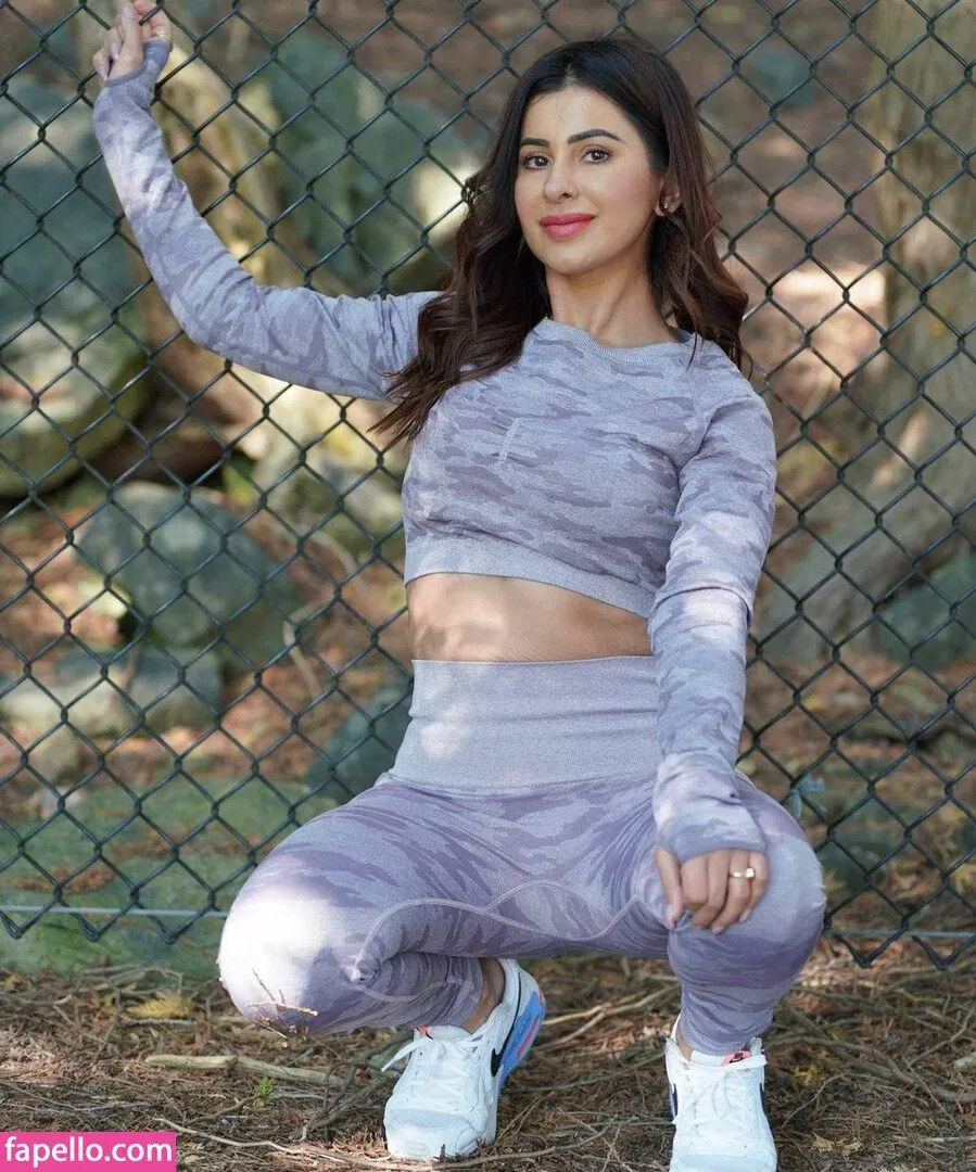 Meetii Kalher Onlyfans Photo Gallery 