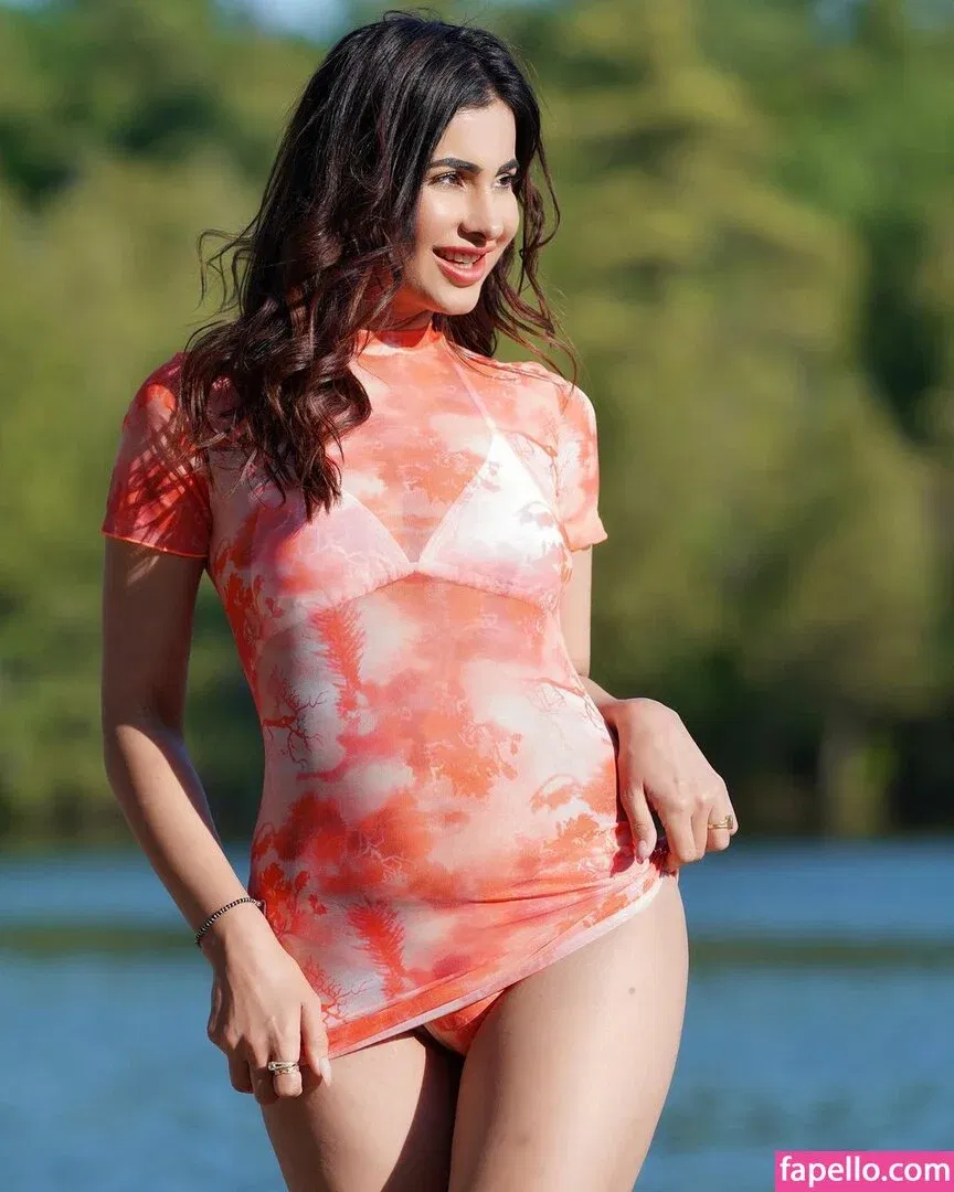 Meetii Kalher Onlyfans Photo Gallery 