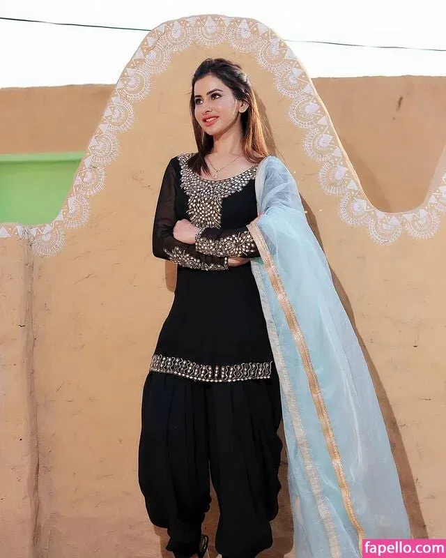 Meetii Kalher Onlyfans Photo Gallery 