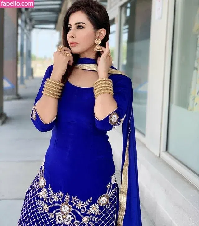 Meetii Kalher Onlyfans Photo Gallery 