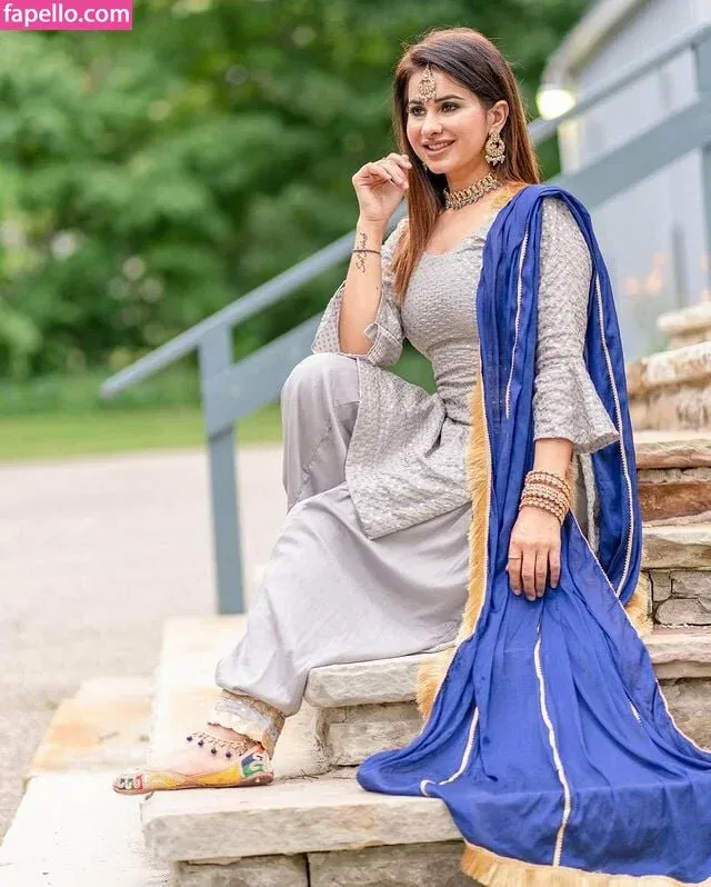 Meetii Kalher Onlyfans Photo Gallery 