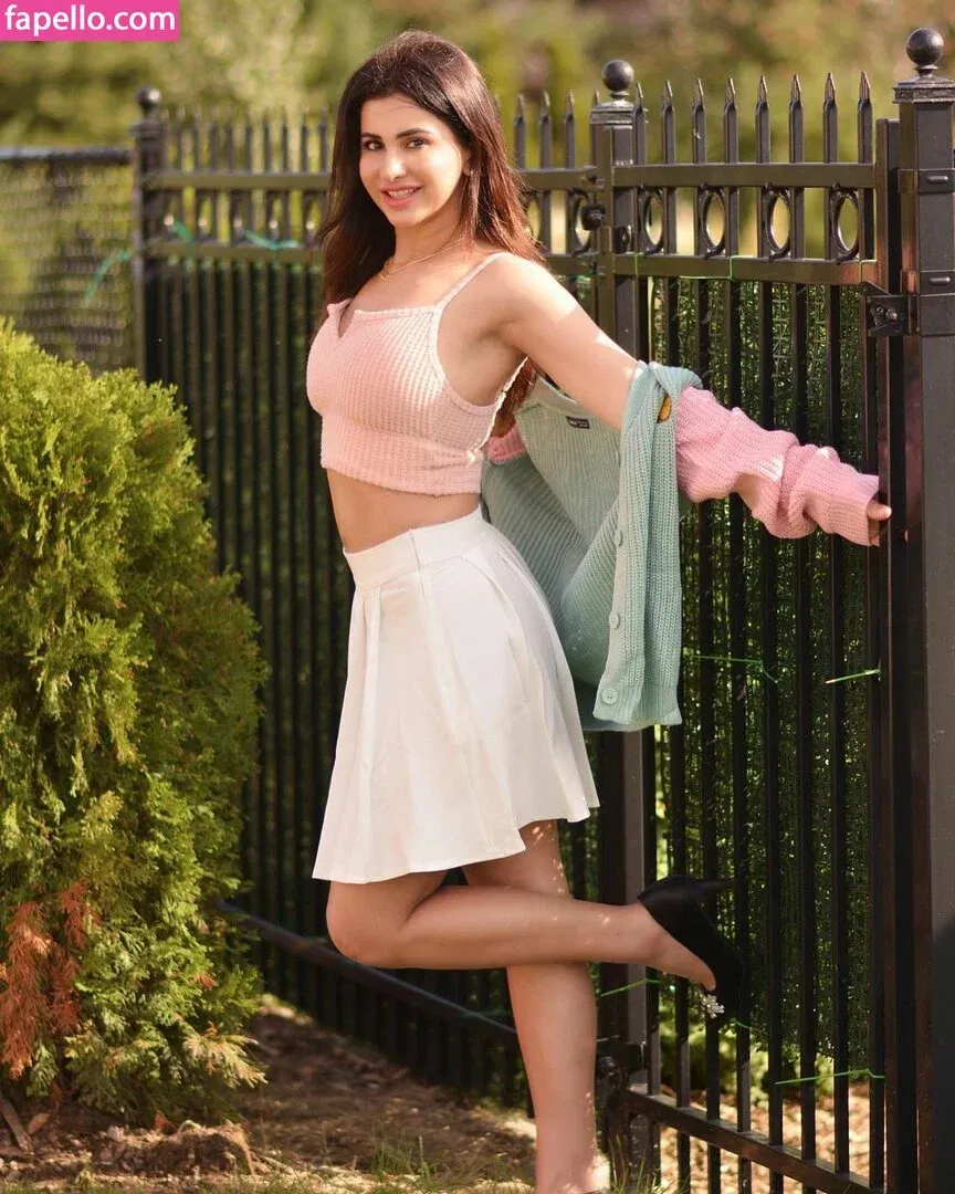 Meetii Kalher Onlyfans Photo Gallery 